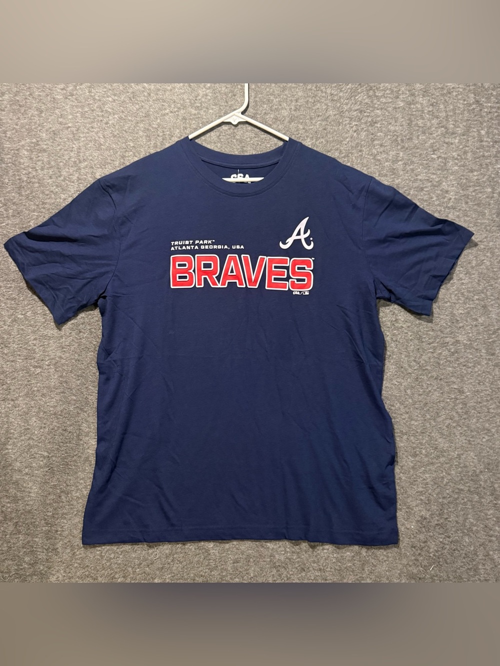 Atlanta Braves Tee Mens XL Textured Performance Shirt Genuine Merchandise NWT